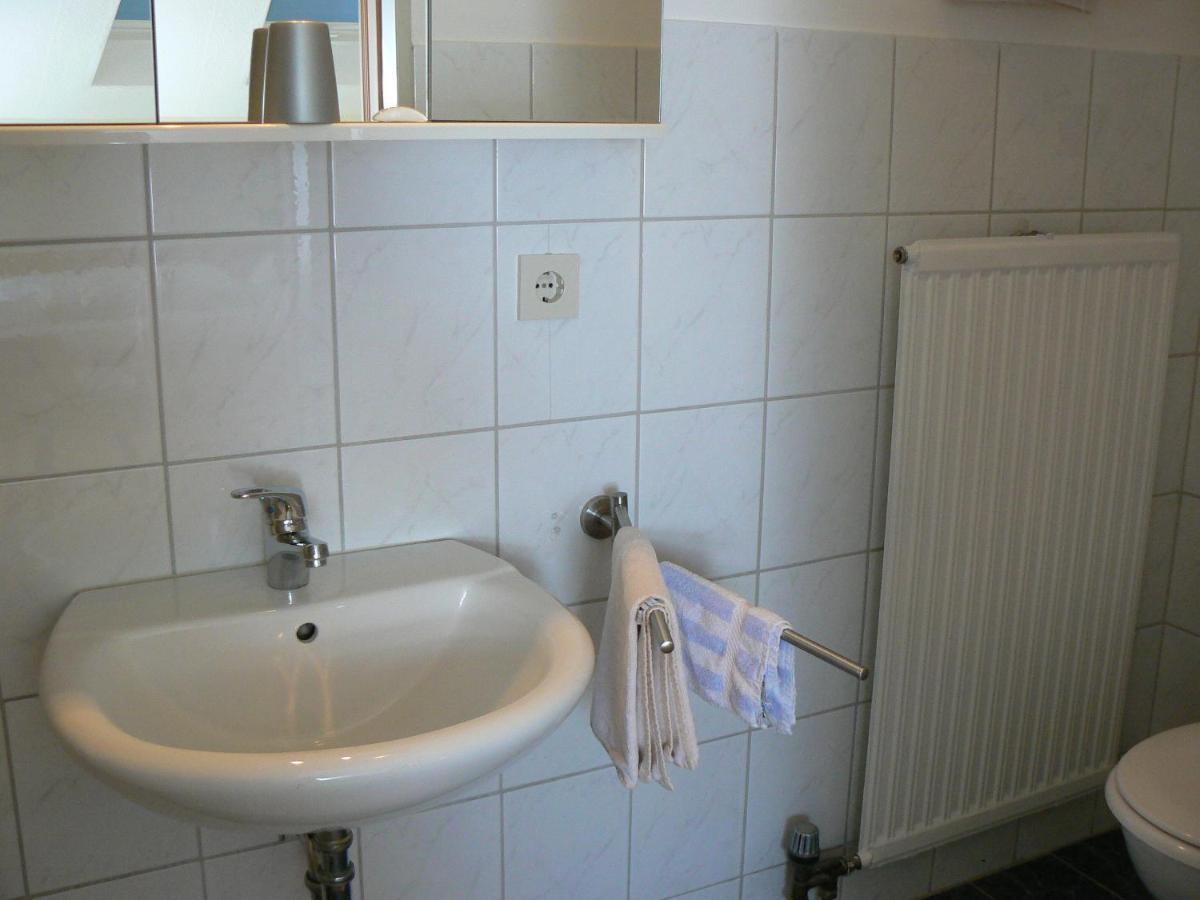 Haus Evelyn / Haus Heidemarie Hotell Bad Füssing Rum bild